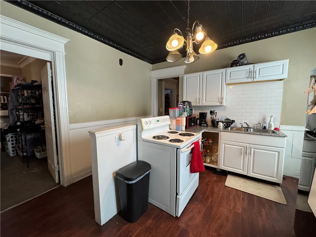 Downstairs Unit