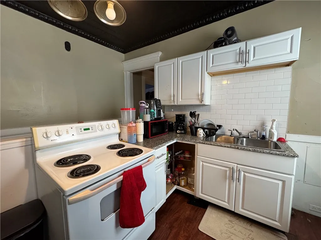 Downstairs Unit