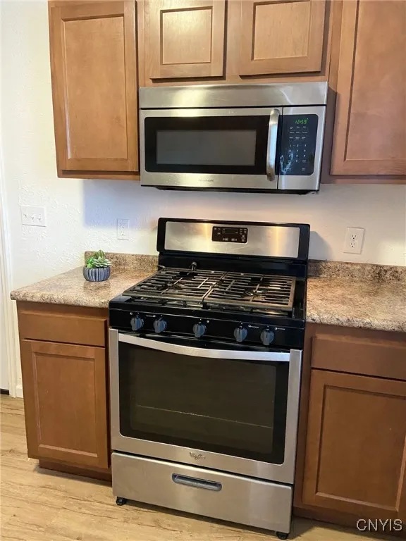 320 Westmoreland Avenue, Syracuse, New York 13210, Syracuse, New York 13210, 6 Bedrooms Bedrooms, ,2 BathroomsBathrooms,Residential,Closed,320 Westmoreland Avenue, Syracuse, New York 13210,0,S1589327