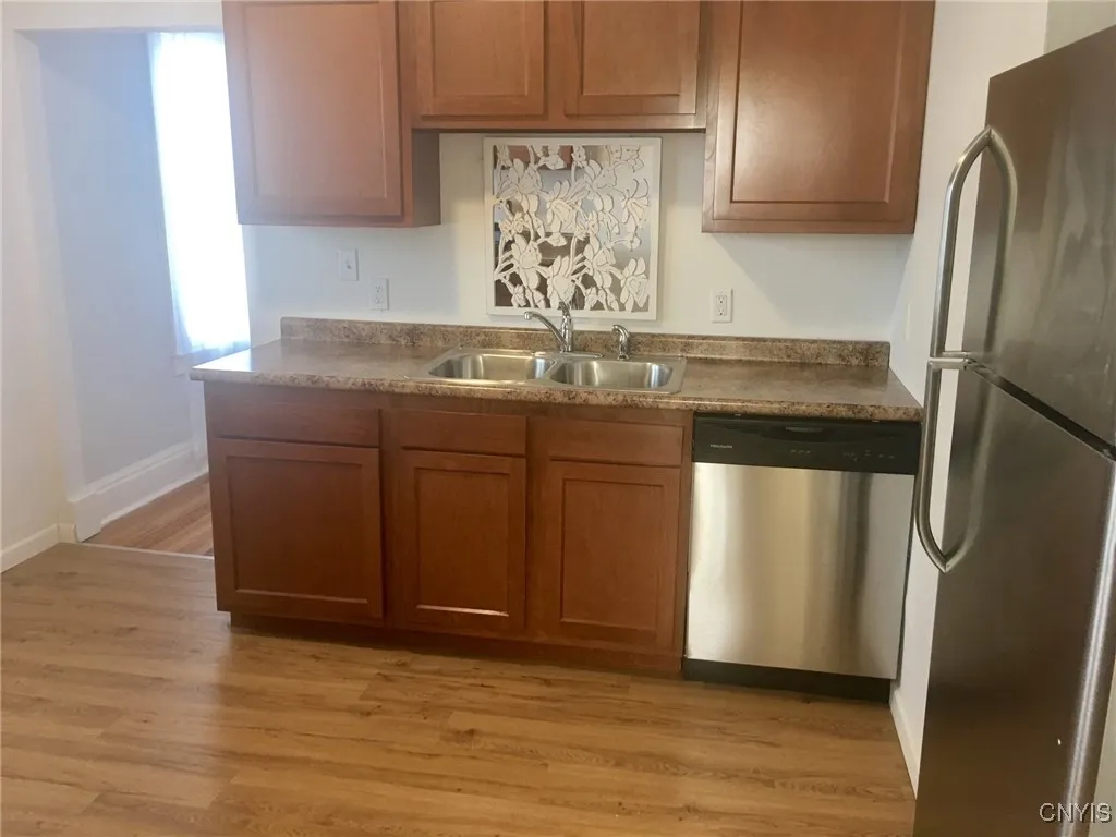 320 Westmoreland Avenue, Syracuse, New York 13210, Syracuse, New York 13210, 6 Bedrooms Bedrooms, ,2 BathroomsBathrooms,Residential,Closed,320 Westmoreland Avenue, Syracuse, New York 13210,0,S1589327