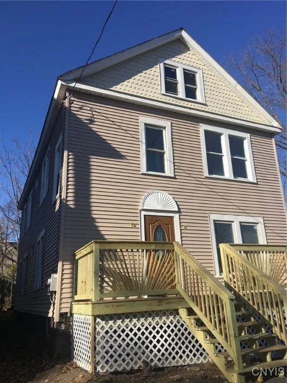 320 Westmoreland Avenue, Syracuse, New York 13210, Syracuse, New York 13210, 6 Bedrooms Bedrooms, ,2 BathroomsBathrooms,Residential,Closed,320 Westmoreland Avenue, Syracuse, New York 13210,0,S1589327