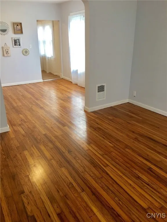 320 Westmoreland Avenue, Syracuse, New York 13210, Syracuse, New York 13210, 6 Bedrooms Bedrooms, ,2 BathroomsBathrooms,Residential,Closed,320 Westmoreland Avenue, Syracuse, New York 13210,0,S1589327