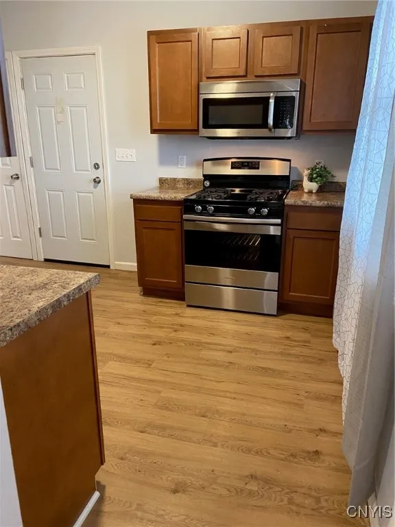 320 Westmoreland Avenue, Syracuse, New York 13210, Syracuse, New York 13210, 6 Bedrooms Bedrooms, ,2 BathroomsBathrooms,Residential,Closed,320 Westmoreland Avenue, Syracuse, New York 13210,0,S1589327