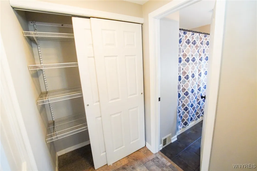 4724 Morgan Parkway, Hamburg, New York 14075, Hamburg, New York 14075, 2 Bedrooms Bedrooms, 6 Rooms Rooms,1 BathroomBathrooms,Residential,Closed,4724 Morgan Parkway, Hamburg, New York 14075,0,B1587855