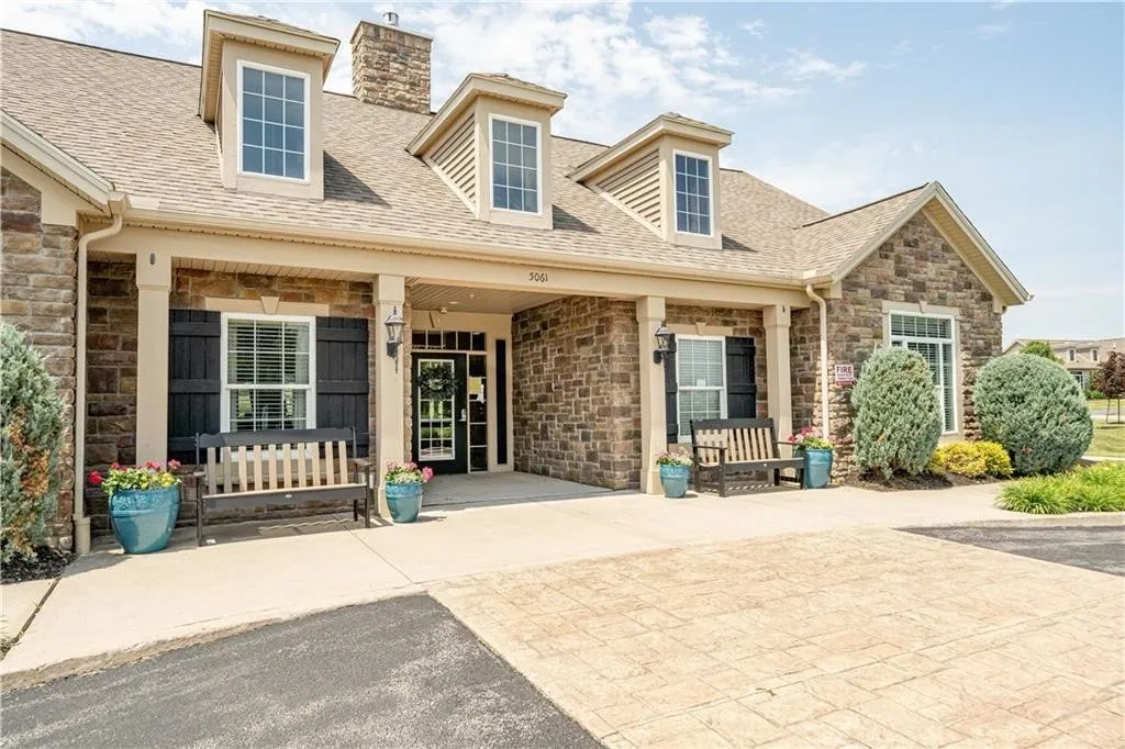5134 Cheshire Glen Road 240a, Canandaigua Town, Ne, Canandaigua Town, New York 14424, 2 Bedrooms Bedrooms, 7 Rooms Rooms,2 BathroomsBathrooms,Residential,Closed,5134 Cheshire Glen Road 240a, Canandaigua Town, Ne,0,R1589350