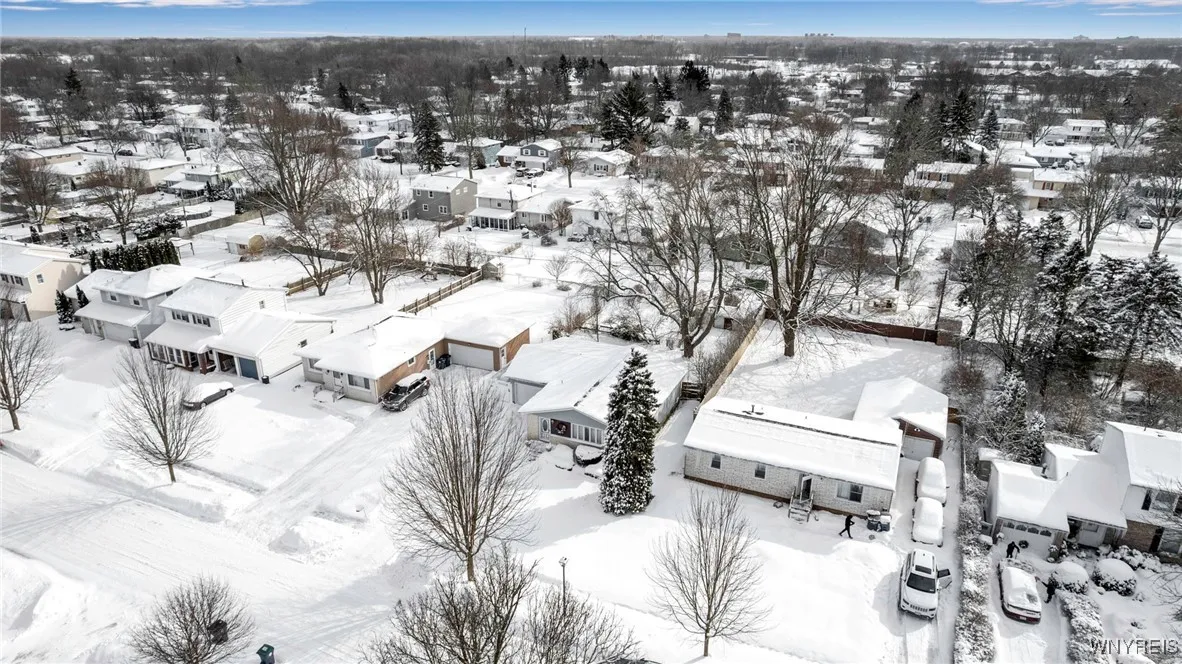 53 Ayrault Drive, Amherst, New York 14228, Amherst, New York 14228, 3 Bedrooms Bedrooms, 7 Rooms Rooms,1 BathroomBathrooms,Residential,Closed,53 Ayrault Drive, Amherst, New York 14228,0,B1589249