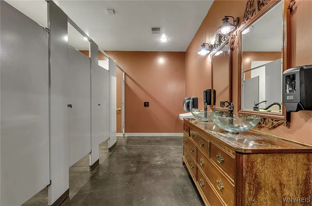 638 Lake Street, Wilson, New York 14172, Wilson, New York 14172, ,Commercial Sale,For Sale,638 Lake Street, Wilson, New York 14172,B1589221
