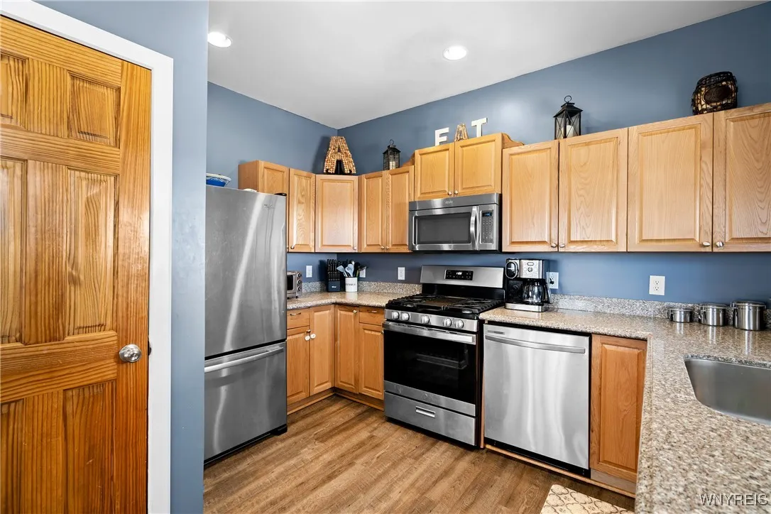 647 Mckinley Parkway, Buffalo, New York 14220, Buffalo, New York 14220, 4 Bedrooms Bedrooms, 7 Rooms Rooms,1 BathroomBathrooms,Residential,Closed,647 Mckinley Parkway, Buffalo, New York 14220,0,B1588265
