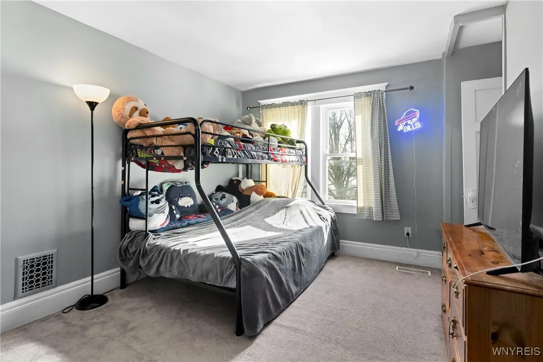 647 Mckinley Parkway, Buffalo, New York 14220, Buffalo, New York 14220, 4 Bedrooms Bedrooms, 7 Rooms Rooms,1 BathroomBathrooms,Residential,Closed,647 Mckinley Parkway, Buffalo, New York 14220,0,B1588265