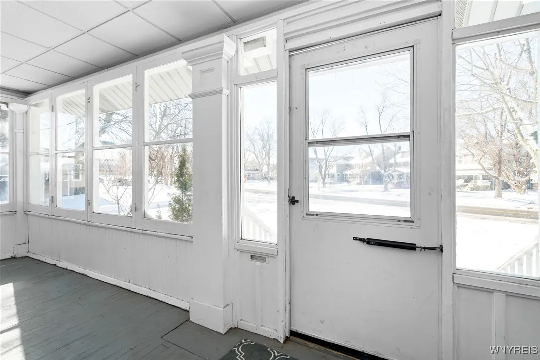 647 Mckinley Parkway, Buffalo, New York 14220, Buffalo, New York 14220, 4 Bedrooms Bedrooms, 7 Rooms Rooms,1 BathroomBathrooms,Residential,Closed,647 Mckinley Parkway, Buffalo, New York 14220,0,B1588265