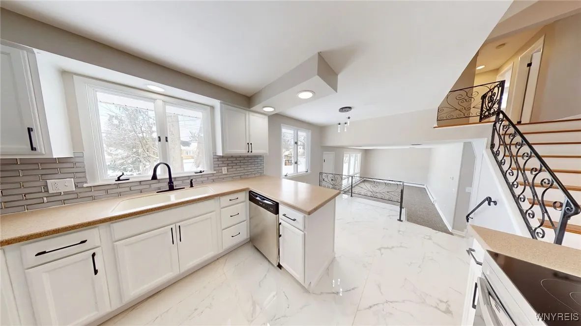 Kitchen & Breakfast Nook View 2