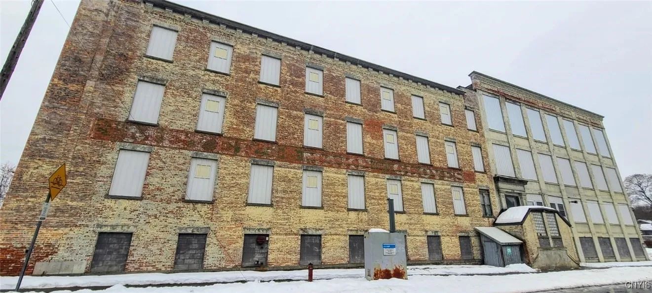 6 West Pine Street, Gloversville, New York 12078, Gloversville, New York 12078, ,Commercial Sale,Closed,6 West Pine Street, Gloversville, New York 12078,0,S1589282