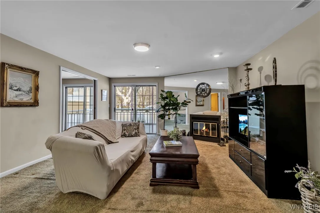 Family Room -sliding doors to covered patio