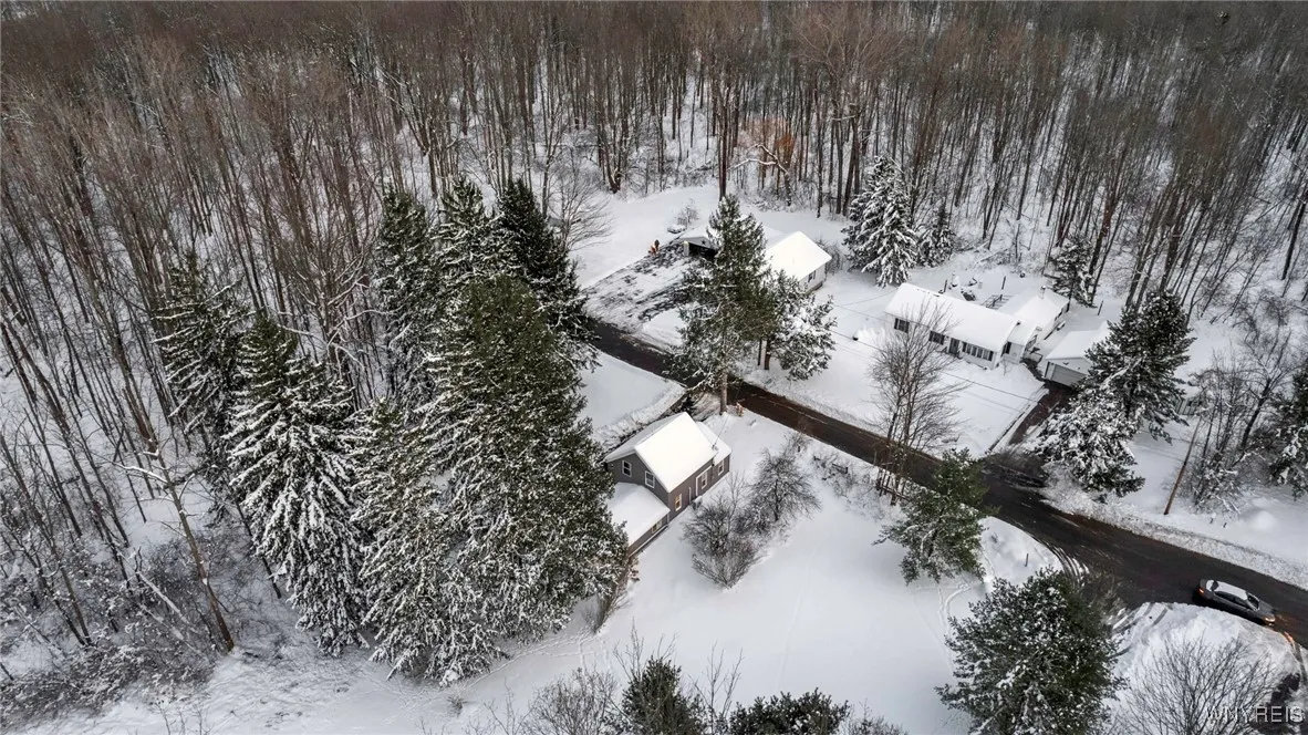 69 Meadowlawn Road, Orchard Park, New York 14127, Orchard Park, New York 14127, 3 Bedrooms Bedrooms, 6 Rooms Rooms,1 BathroomBathrooms,Residential,Closed,69 Meadowlawn Road, Orchard Park, New York 14127,0,B1588489