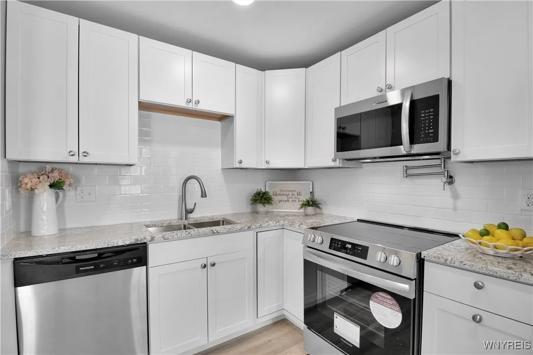 69 Meadowlawn Road, Orchard Park, New York 14127, Orchard Park, New York 14127, 3 Bedrooms Bedrooms, 6 Rooms Rooms,1 BathroomBathrooms,Residential,Closed,69 Meadowlawn Road, Orchard Park, New York 14127,0,B1588489
