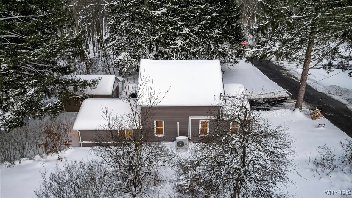 69 Meadowlawn Road, Orchard Park, New York 14127, Orchard Park, New York 14127, 3 Bedrooms Bedrooms, 6 Rooms Rooms,1 BathroomBathrooms,Residential,Closed,69 Meadowlawn Road, Orchard Park, New York 14127,0,B1588489