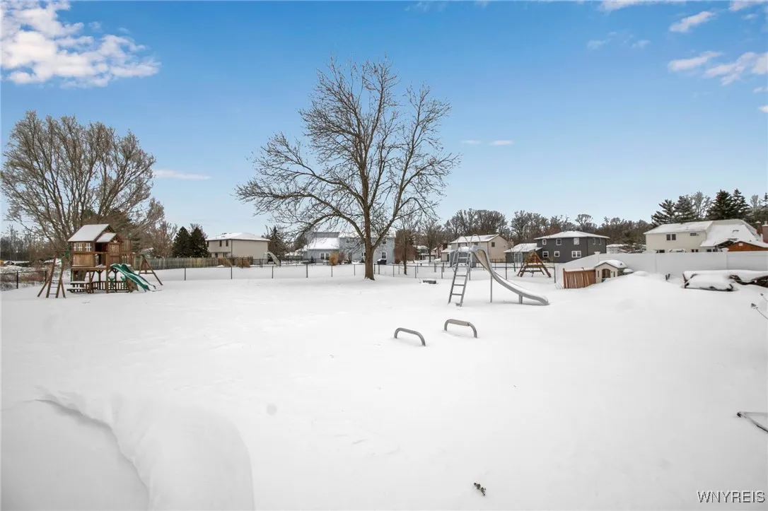 1850 Huth Road, Grand Island, New York 14072, Grand Island, New York 14072, 3 Bedrooms Bedrooms, 7 Rooms Rooms,1 BathroomBathrooms,Residential,Closed,1850 Huth Road, Grand Island, New York 14072,0,B1589382