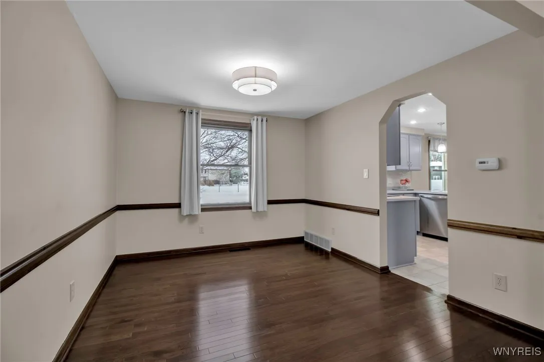 1850 Huth Road, Grand Island, New York 14072, Grand Island, New York 14072, 3 Bedrooms Bedrooms, 7 Rooms Rooms,1 BathroomBathrooms,Residential,Closed,1850 Huth Road, Grand Island, New York 14072,0,B1589382