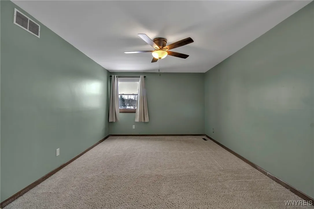 1850 Huth Road, Grand Island, New York 14072, Grand Island, New York 14072, 3 Bedrooms Bedrooms, 7 Rooms Rooms,1 BathroomBathrooms,Residential,Closed,1850 Huth Road, Grand Island, New York 14072,0,B1589382