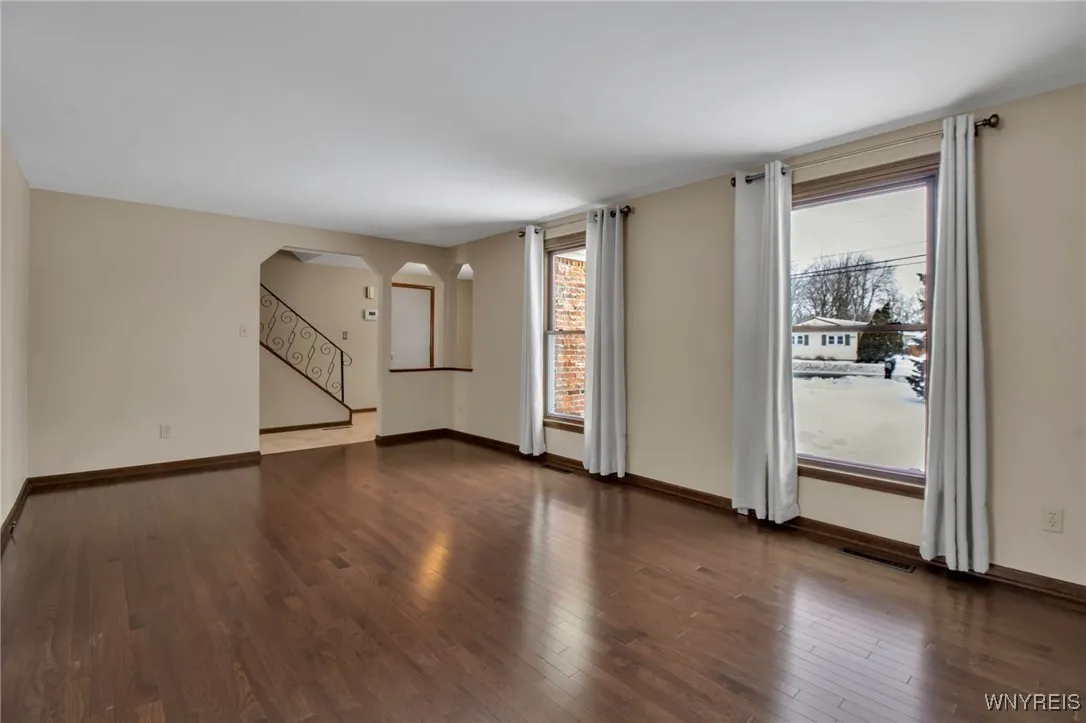 1850 Huth Road, Grand Island, New York 14072, Grand Island, New York 14072, 3 Bedrooms Bedrooms, 7 Rooms Rooms,1 BathroomBathrooms,Residential,Closed,1850 Huth Road, Grand Island, New York 14072,0,B1589382
