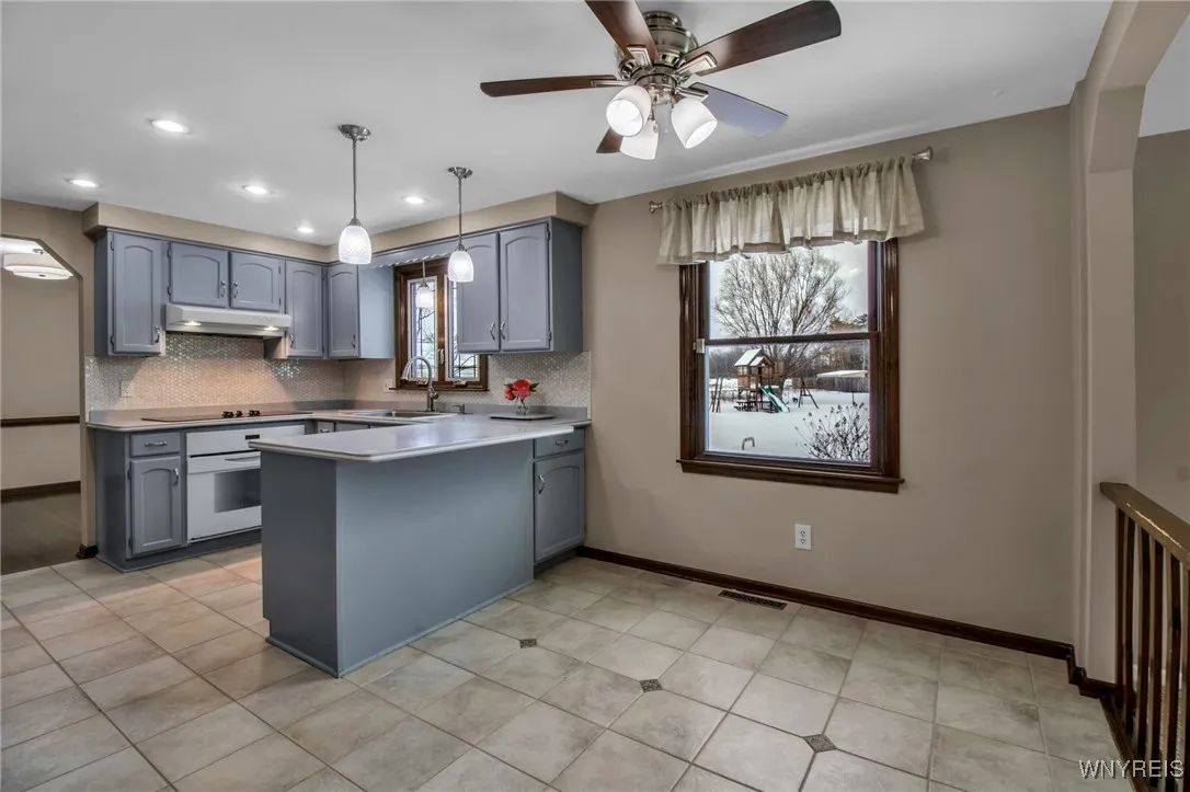 1850 Huth Road, Grand Island, New York 14072, Grand Island, New York 14072, 3 Bedrooms Bedrooms, 7 Rooms Rooms,1 BathroomBathrooms,Residential,Closed,1850 Huth Road, Grand Island, New York 14072,0,B1589382