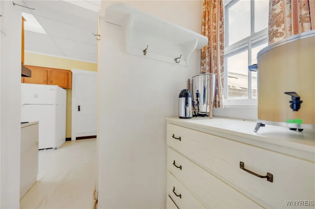 23 Vernon Street, Royalton, New York 14105, Royalton, New York 14105, 6 Bedrooms Bedrooms, 10 Rooms Rooms,3 BathroomsBathrooms,Residential,Closed,23 Vernon Street, Royalton, New York 14105,0,B1587622