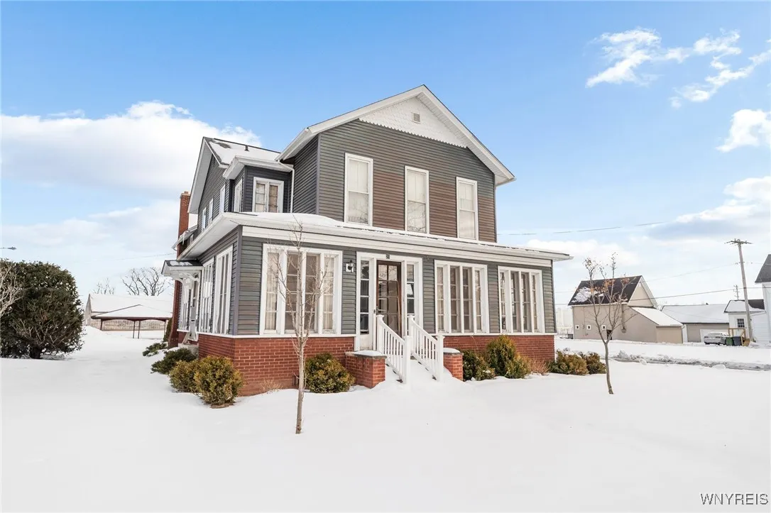 23 Vernon Street, Royalton, New York 14105, Royalton, New York 14105, 6 Bedrooms Bedrooms, 10 Rooms Rooms,3 BathroomsBathrooms,Residential,Closed,23 Vernon Street, Royalton, New York 14105,0,B1587622