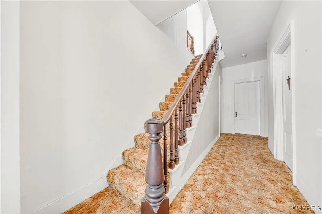 23 Vernon Street, Royalton, New York 14105, Royalton, New York 14105, 6 Bedrooms Bedrooms, 10 Rooms Rooms,3 BathroomsBathrooms,Residential,Closed,23 Vernon Street, Royalton, New York 14105,0,B1587622