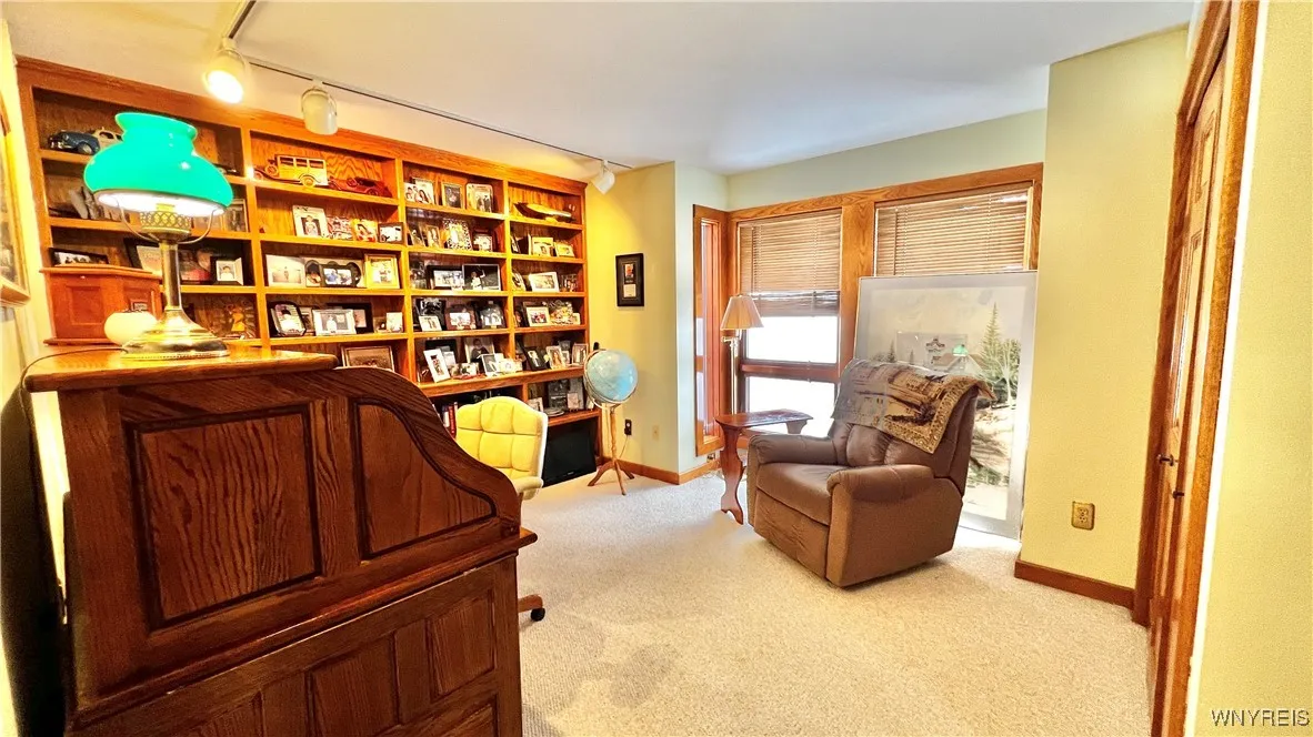 5th bedroom or den main level