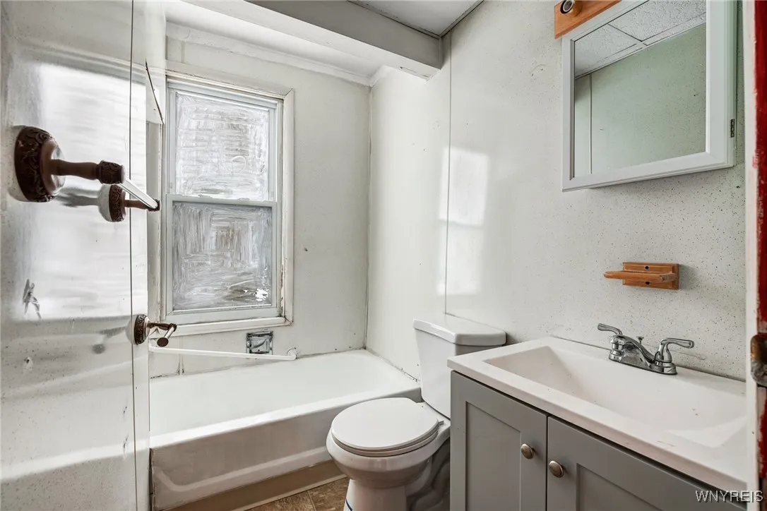 868 Northland Avenue, Buffalo, New York 14215, Buffalo, New York 14215, 4 Bedrooms Bedrooms, ,2 BathroomsBathrooms,Residential,Closed,868 Northland Avenue, Buffalo, New York 14215,0,B1589704