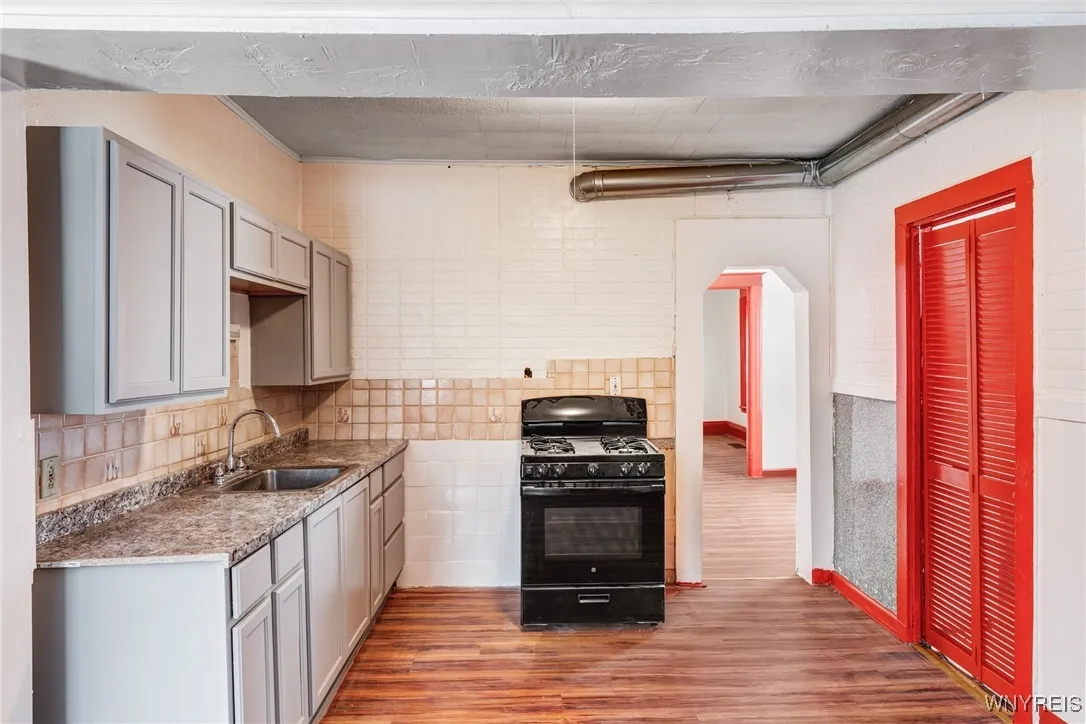 868 Northland Avenue, Buffalo, New York 14215, Buffalo, New York 14215, 4 Bedrooms Bedrooms, ,2 BathroomsBathrooms,Residential,Closed,868 Northland Avenue, Buffalo, New York 14215,0,B1589704