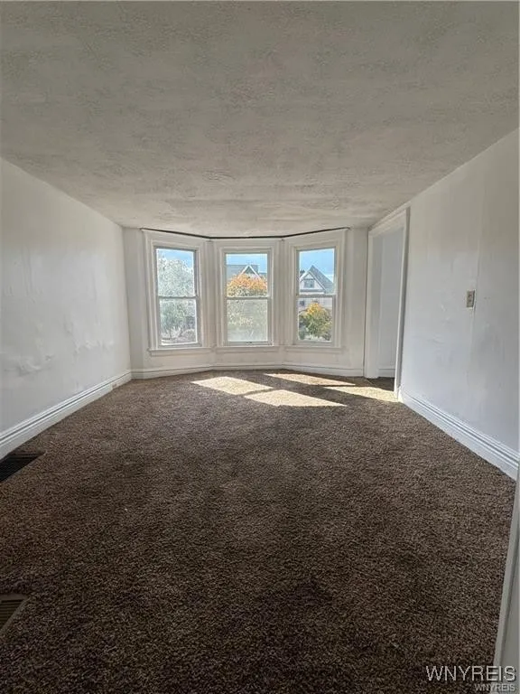 937 Niagara Street, Buffalo, New York 14213, Buffalo, New York 14213, 5 Bedrooms Bedrooms, ,Multi Family,Closed,937 Niagara Street, Buffalo, New York 14213,0,B1589500