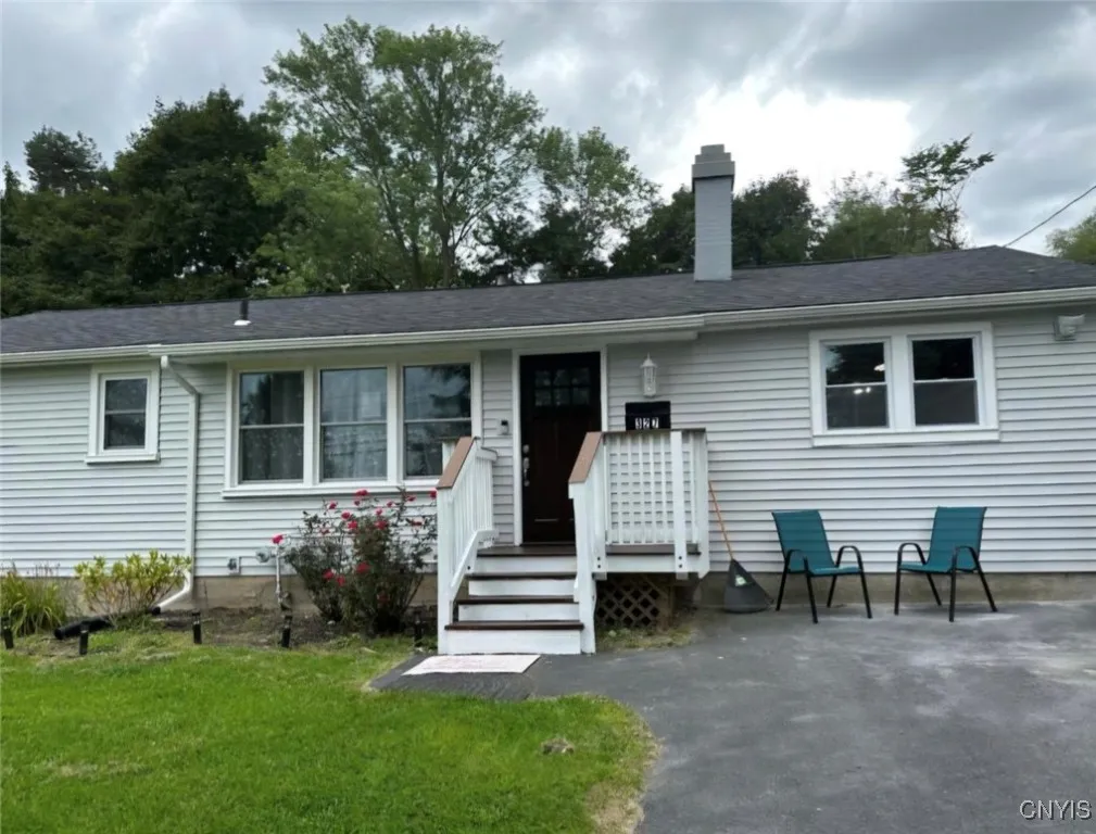 327 Stanton Drive, Dewitt, New York 13214, De Witt, New York 13214, 3 Bedrooms Bedrooms, 5 Rooms Rooms,1 BathroomBathrooms,Residential,Closed,327 Stanton Drive, Dewitt, New York 13214,0,S1589132