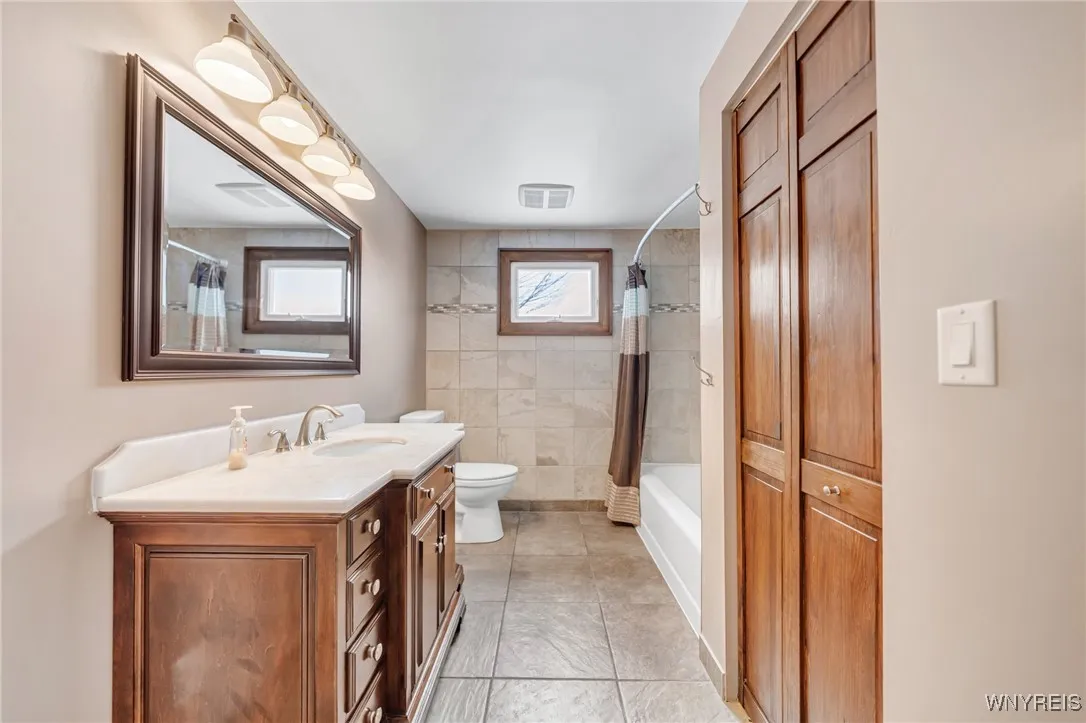 5055 Richmond Avenue, Hamburg, New York 14219, Hamburg, New York 14219, 3 Bedrooms Bedrooms, 6 Rooms Rooms,1 BathroomBathrooms,Residential,Closed,5055 Richmond Avenue, Hamburg, New York 14219,0,B1589612