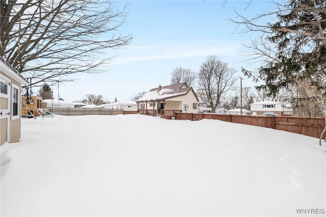 5055 Richmond Avenue, Hamburg, New York 14219, Hamburg, New York 14219, 3 Bedrooms Bedrooms, 6 Rooms Rooms,1 BathroomBathrooms,Residential,Closed,5055 Richmond Avenue, Hamburg, New York 14219,0,B1589612