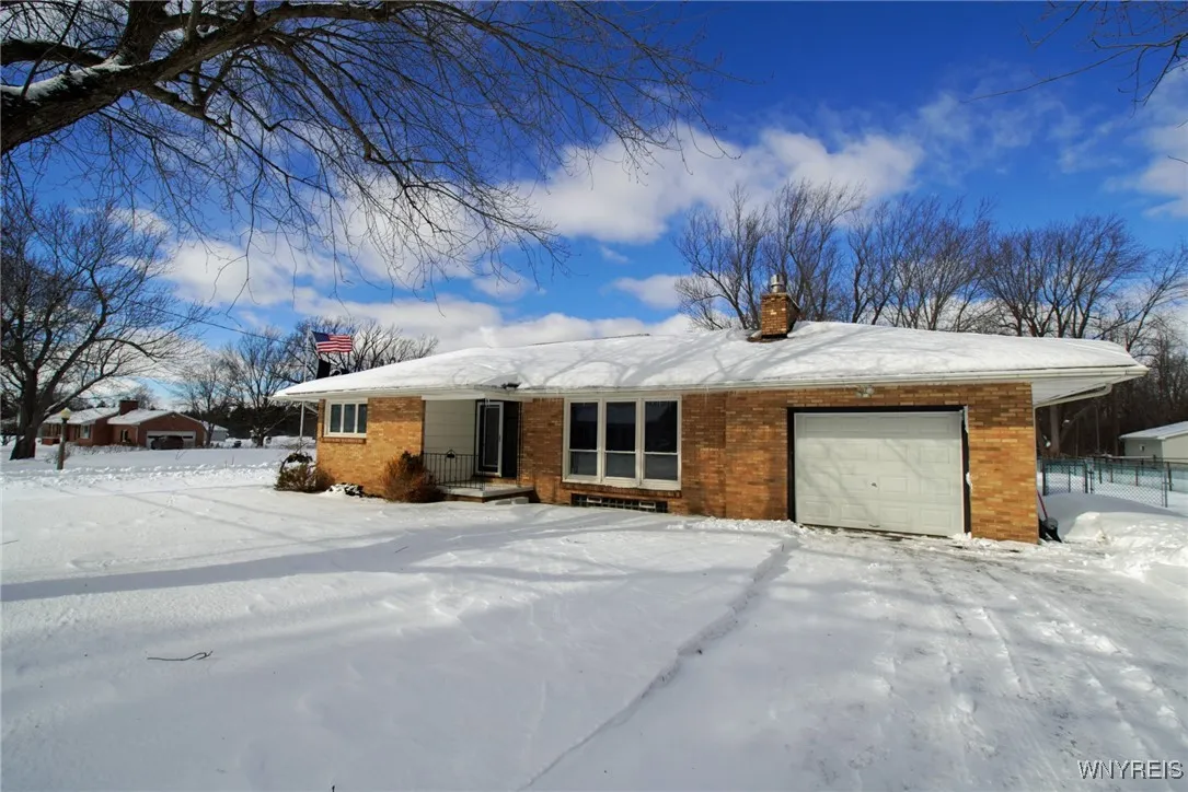7408 Michael Road, Orchard Park, New York 14127, Orchard Park, New York 14127, 3 Bedrooms Bedrooms, 5 Rooms Rooms,1 BathroomBathrooms,Residential,Closed,7408 Michael Road, Orchard Park, New York 14127,0,B1589735