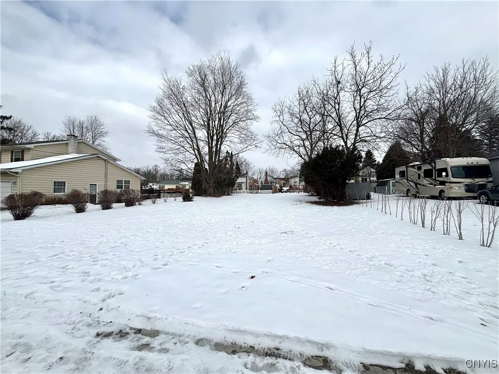 193 Perrine Avenue, Auburn, New York 13021, Auburn, New York 13021, 1 Bedroom Bedrooms, ,1 BathroomBathrooms,Land,For Sale,193 Perrine Avenue, Auburn, New York 13021,0,S1589988
