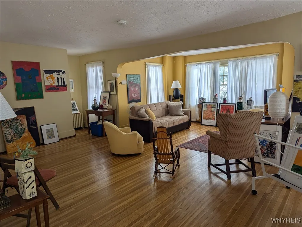 326 Sterling Avenue, Buffalo, New York 14216, Buffalo, New York 14216, 6 Bedrooms Bedrooms, ,2 BathroomsBathrooms,Residential,Closed,326 Sterling Avenue, Buffalo, New York 14216,0,B1589253