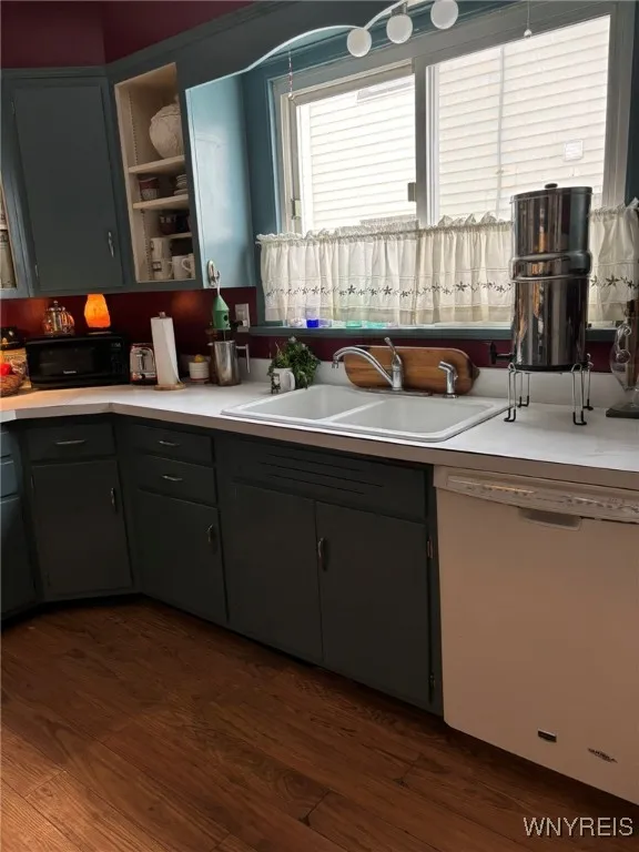 326 Sterling Avenue, Buffalo, New York 14216, Buffalo, New York 14216, 6 Bedrooms Bedrooms, ,2 BathroomsBathrooms,Residential,Closed,326 Sterling Avenue, Buffalo, New York 14216,0,B1589253