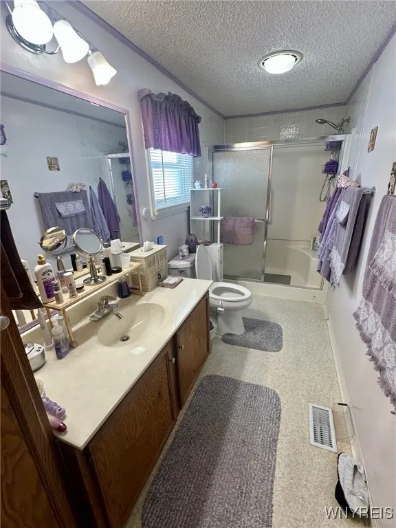 37 Juniper Lane, Cheektowaga, New York 14227, Cheektowaga, New York 14227, 3 Bedrooms Bedrooms, 7 Rooms Rooms,2 BathroomsBathrooms,Residential,Closed,37 Juniper Lane, Cheektowaga, New York 14227,0,B1590000