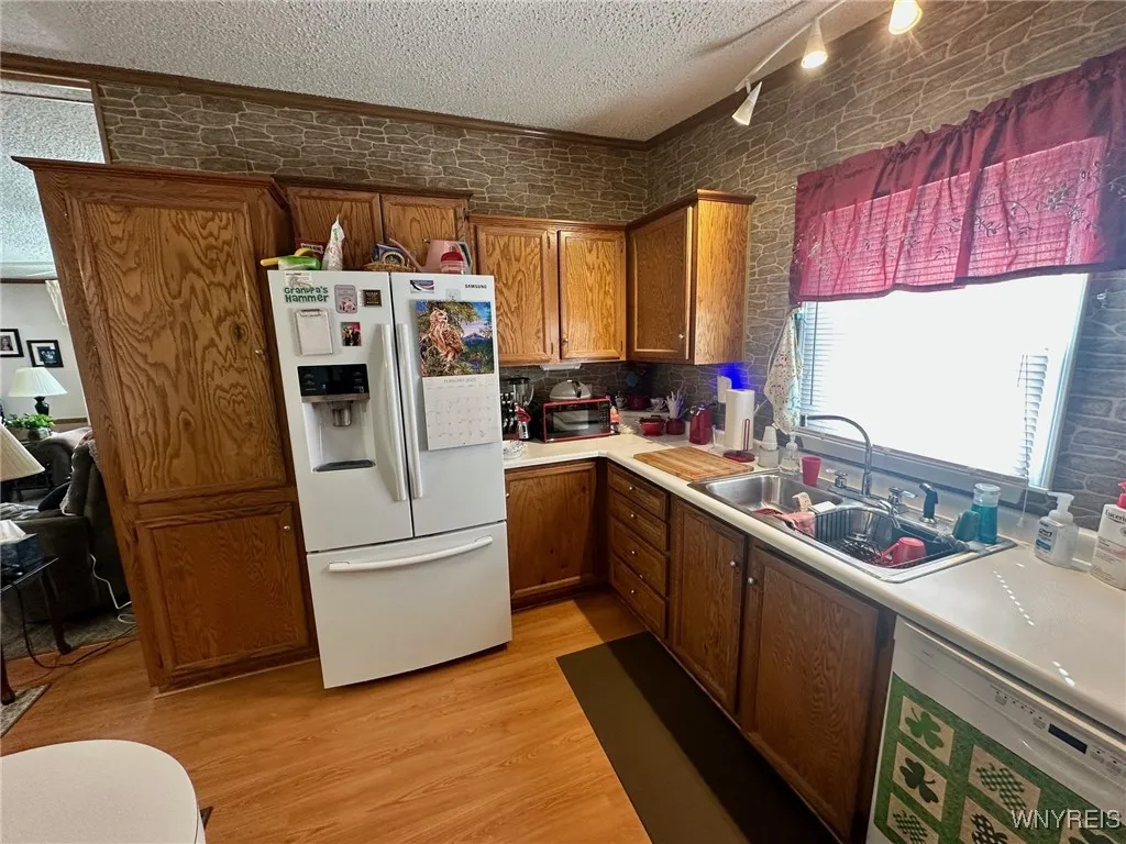 37 Juniper Lane, Cheektowaga, New York 14227, Cheektowaga, New York 14227, 3 Bedrooms Bedrooms, 7 Rooms Rooms,2 BathroomsBathrooms,Residential,Closed,37 Juniper Lane, Cheektowaga, New York 14227,0,B1590000