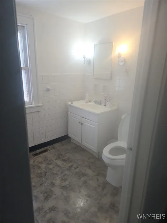 75 Schaefer Road, West Seneca, New York 14218, West Seneca, New York 14218, 4 Bedrooms Bedrooms, ,2 BathroomsBathrooms,Land,For Sale,75 Schaefer Road, West Seneca, New York 14218,B1584725