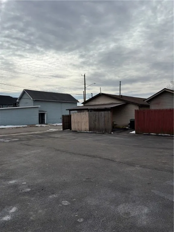 519 Erie Street, Elmira-city, New York 14904, Elmira City, New York 14904, ,Commercial Sale,For Sale,519 Erie Street, Elmira-city, New York 14904,R1590144