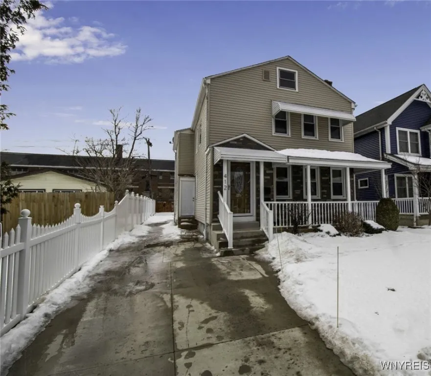 412 University Avenue, Tonawanda-town, New York 14, Tonawanda, New York 14223, 5 Bedrooms Bedrooms, ,2 BathroomsBathrooms,Residential,Closed,412 University Avenue, Tonawanda-town, New York 14,0,B1590103