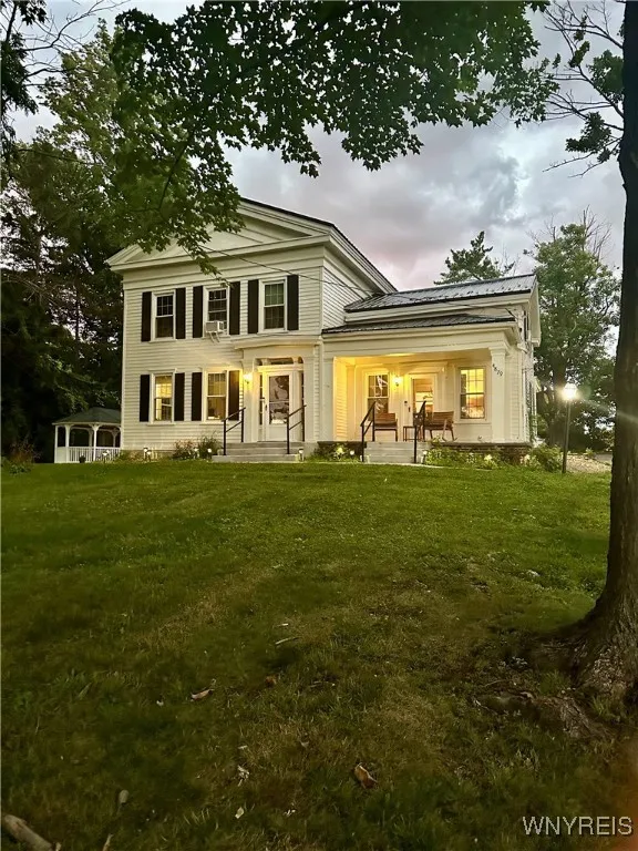 4879 California Road, Orchard Park, New York 14127, Orchard Park, New York 14127, 6 Bedrooms Bedrooms, 16 Rooms Rooms,2 BathroomsBathrooms,Residential,Closed,4879 California Road, Orchard Park, New York 14127,B1589157