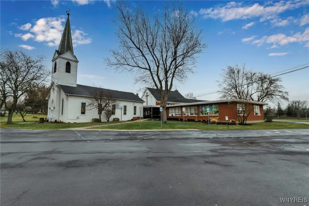 1475 Orchard Park Road, West Seneca, New York 1422, West Seneca, New York 14224, ,Commercial Lease,Closed,1475 Orchard Park Road, West Seneca, New York 1422,0,B1590199