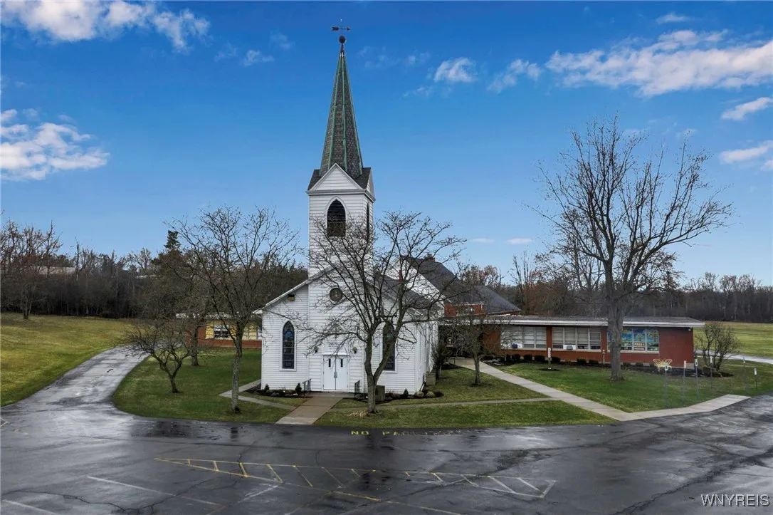 1475 Orchard Park Road, West Seneca, New York 1422, West Seneca, New York 14224, ,Commercial Lease,Closed,1475 Orchard Park Road, West Seneca, New York 1422,0,B1590199