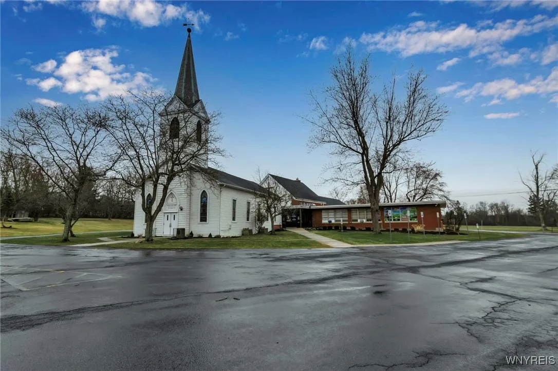 1475 Orchard Park Road, West Seneca, New York 1422, West Seneca, New York 14224, ,Commercial Lease,Closed,1475 Orchard Park Road, West Seneca, New York 1422,0,B1590199