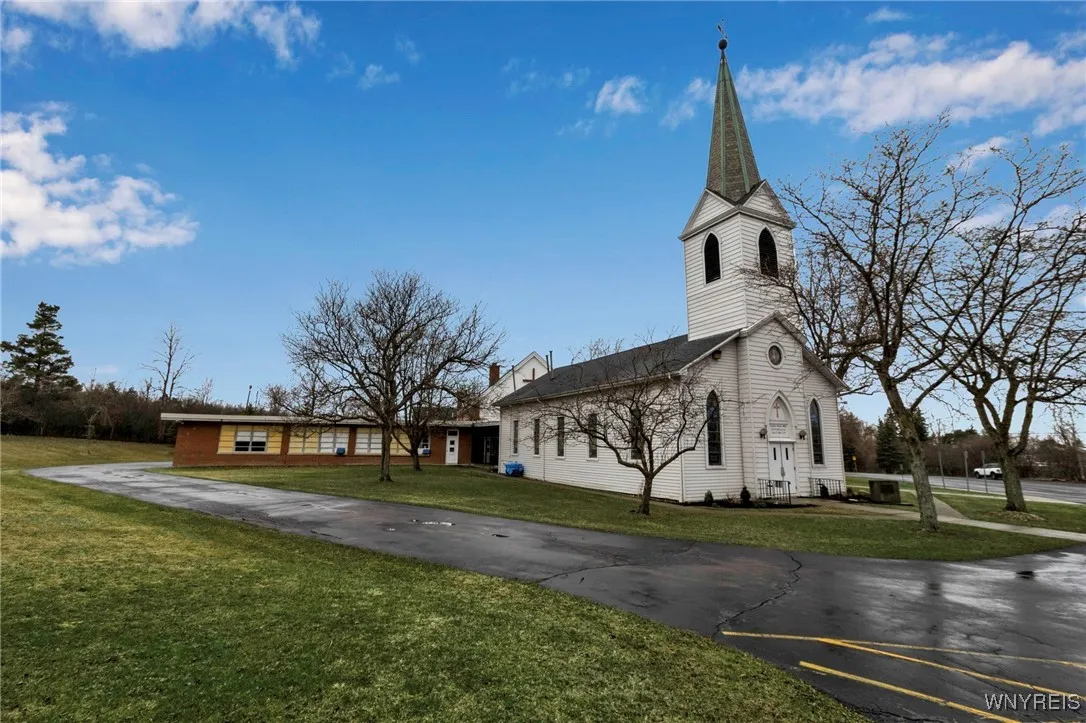 1475 Orchard Park Road, West Seneca, New York 1422, West Seneca, New York 14224, ,Commercial Lease,Closed,1475 Orchard Park Road, West Seneca, New York 1422,0,B1590199