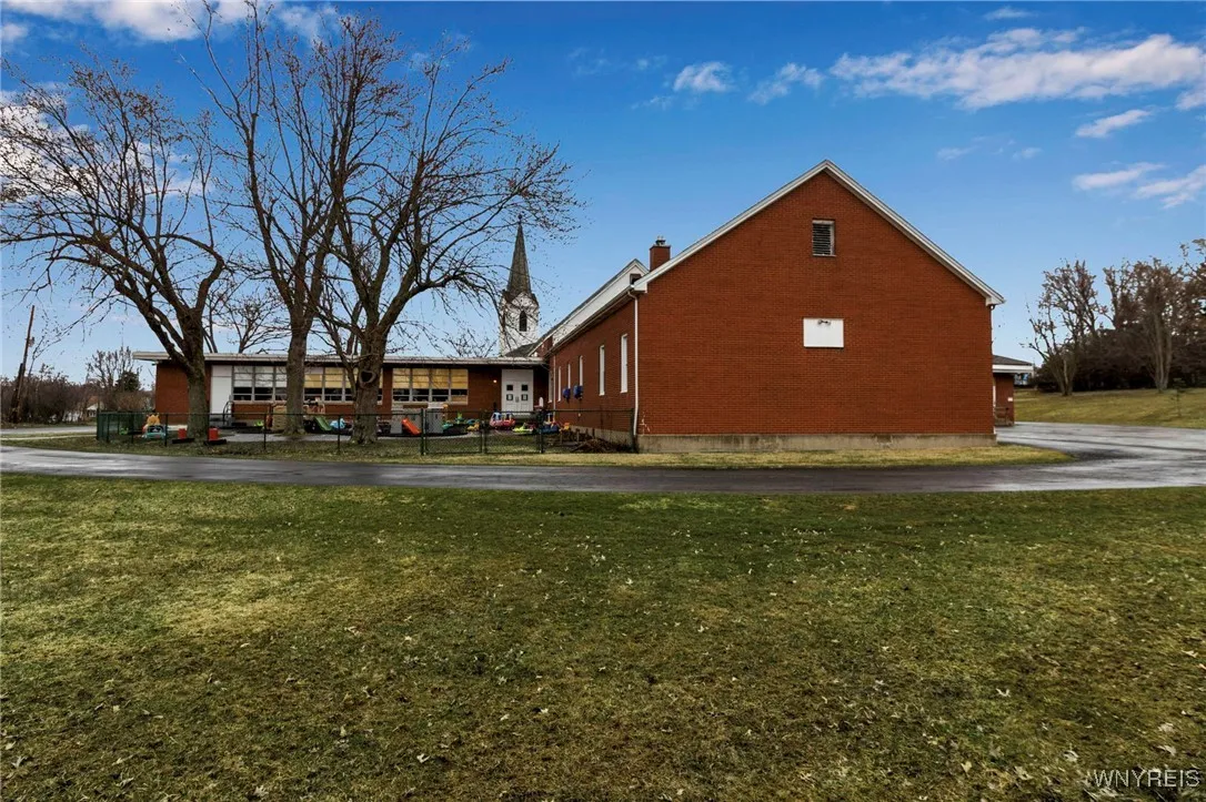 1475 Orchard Park Road, West Seneca, New York 1422, West Seneca, New York 14224, ,Commercial Lease,Closed,1475 Orchard Park Road, West Seneca, New York 1422,0,B1590199